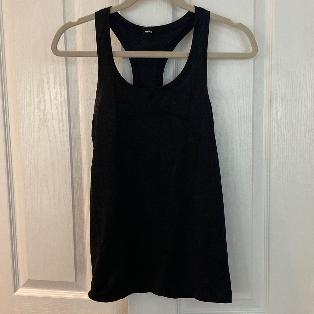 Lululemon Athletica Swiftly Tech Tank Top. Size 4.